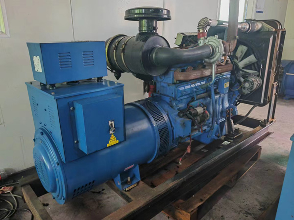 上蔡100kW柴油发电机组使用多级机油有哪些优缺点？